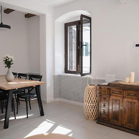 Nest 382 Apartment โกตอร์ ภายนอก รูปภาพ