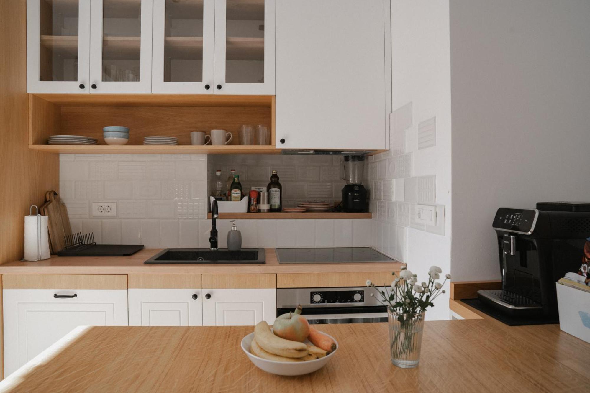 Nest 382 Apartment โกตอร์ ภายนอก รูปภาพ
